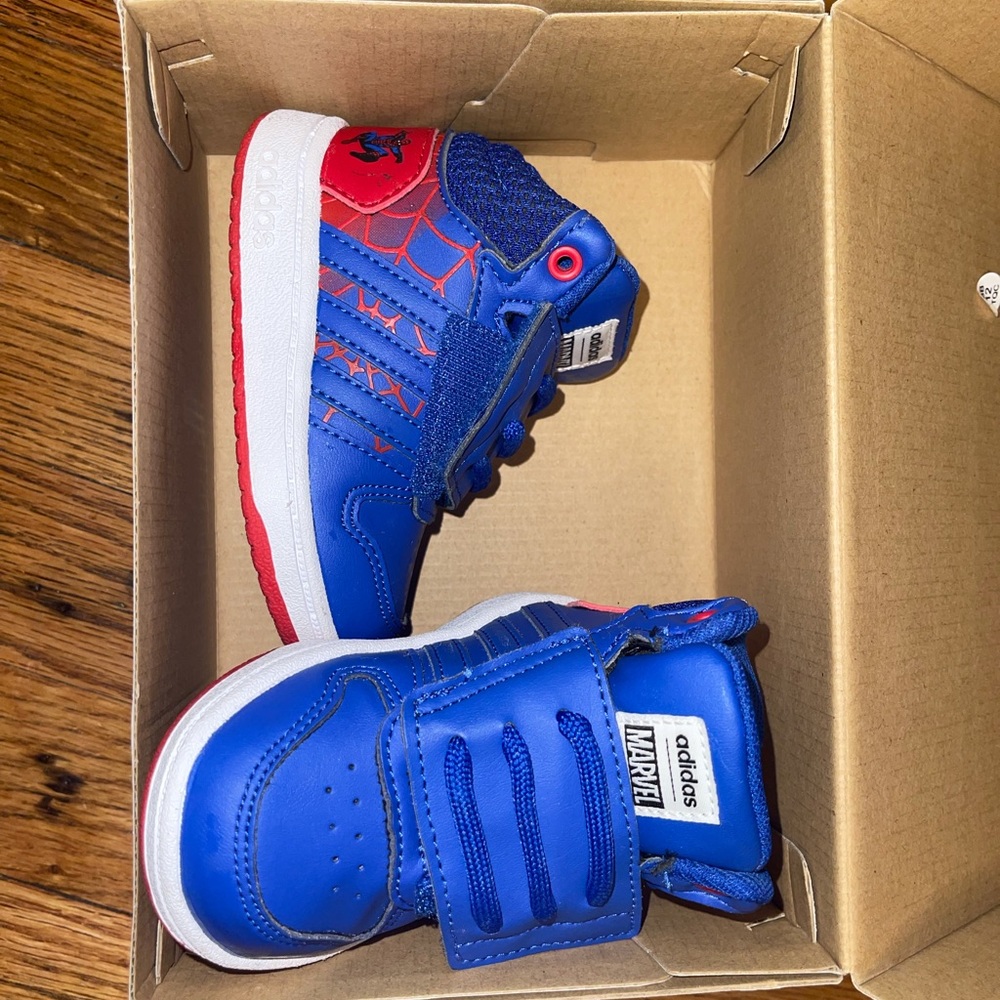 NWT Spider-Man Adidas Hoop mid 2.0 toddler shoes